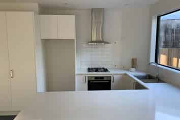 4/119 Maeroa Road, Maeroa