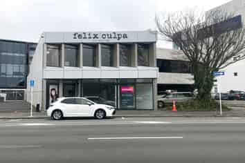 Position Perfect on Victoria