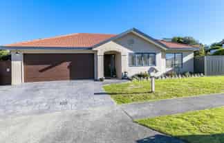 10 Lorna Irene Drive, 
