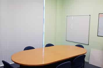 Quality Ground floor offices plus 3 car parks.   U