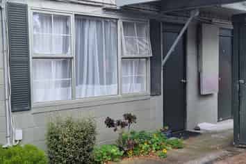 3/10 Eason Street, Victoria