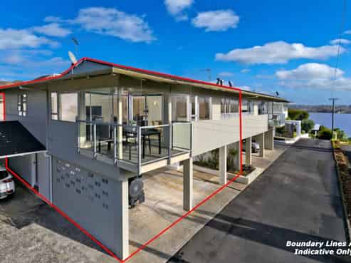 3/276 Hurstmere Road, Takapuna