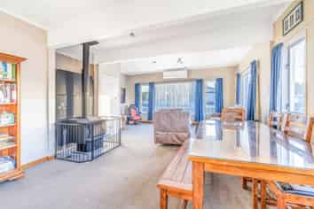 161 West Street, Hawthorndale