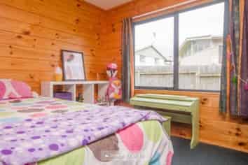 42A Rimu Street, New Lynn