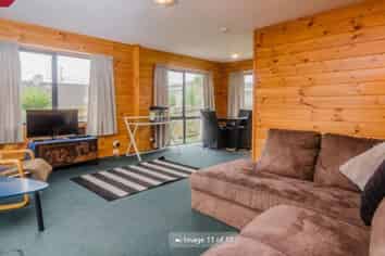 42A Rimu Street, New Lynn