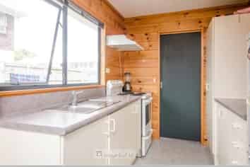 42A Rimu Street, New Lynn