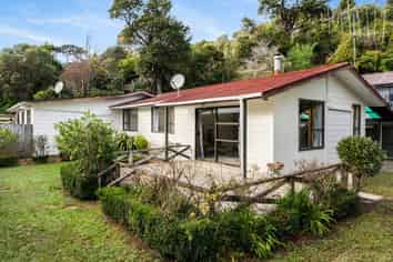 14B Crystal Grove, Birchville