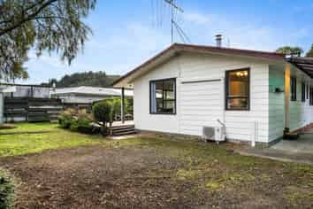 14B Crystal Grove, Birchville