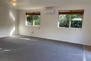 5a Birchwood Grove, Greenhithe