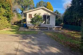 5a Birchwood Grove, Greenhithe