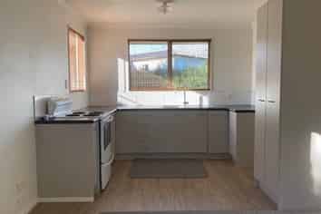 5a Birchwood Grove, Greenhithe