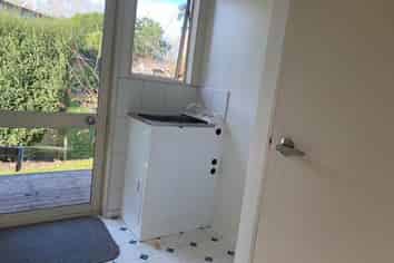 5a Birchwood Grove, Greenhithe