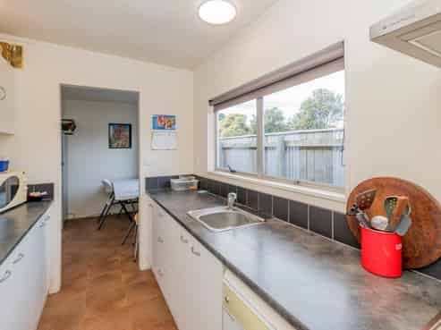 16 Eruini Street, Waikanae Beach