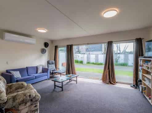 16 Eruini Street, Waikanae Beach