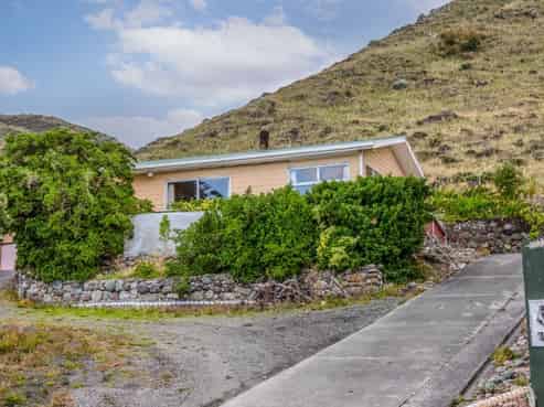 5 Mangatoetoe Grove, Cape Palliser