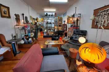 MAKE MONEY IN ESTABLISHED LOCATION