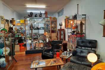 MAKE MONEY IN ESTABLISHED LOCATION