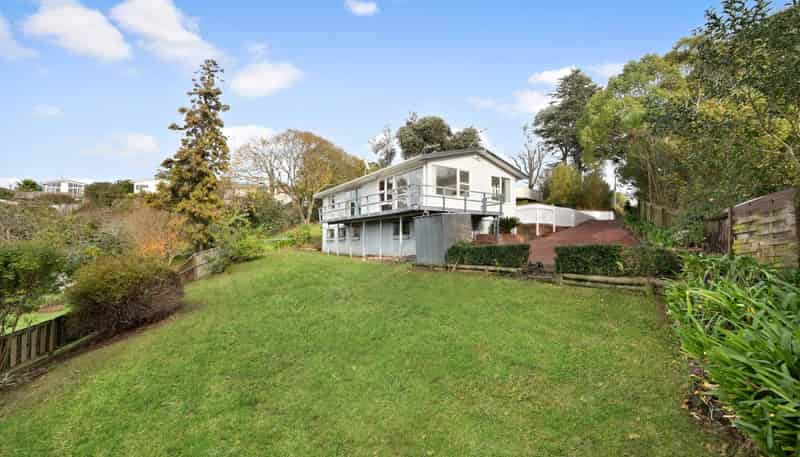 22B Chivalry Road, Glenfield