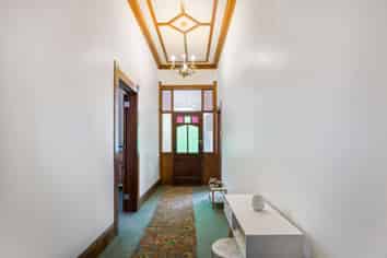 1004 Outram Road, Akina