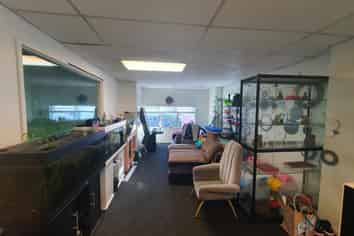 Affordable 273m² Industrial Unit 