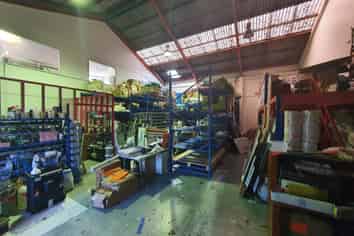 Affordable 273m² Industrial Unit 