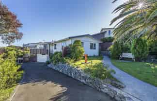 6 Finn Place, Titahi Bay