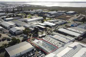 856M² WAREHOUSE AND 142M² OFFICE  ROSEBANK