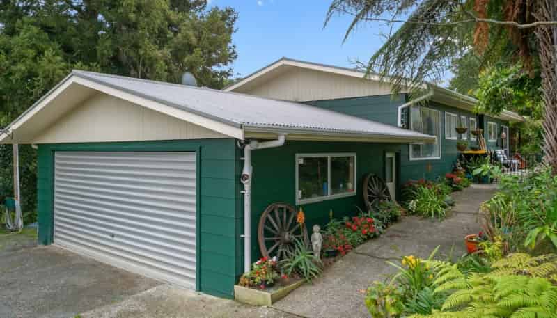 407 French Pass Road, 