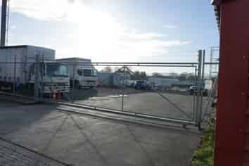 Drury Warehouse within 1 min of SH1