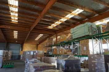 Drury Warehouse within 1 min of SH1