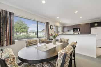 12 Manhattan Court, Paraparaumu Beach