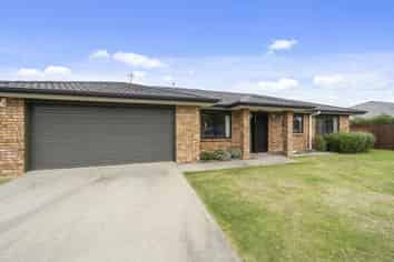 12 Manhattan Court, Paraparaumu Beach