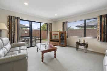 12 Manhattan Court, Paraparaumu Beach