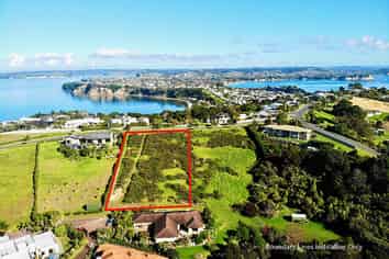 9 Balboa Drive, Matakatia