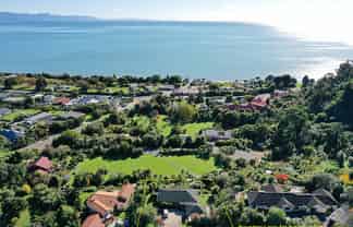 18 Paradise Way, Pohara