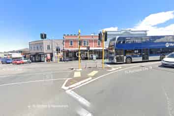 Retail - Live / Work at city end Mount Eden 