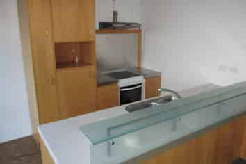 WELL-LOCATED OFFICE WAREHOUSE - 216M²