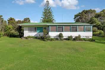 306 One Tree Point Rd, One Tree Point