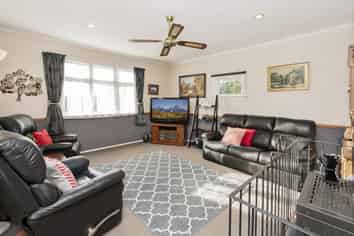 328 Leeston and Lake Road, Leeston