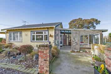 328 Leeston and Lake Road, Leeston