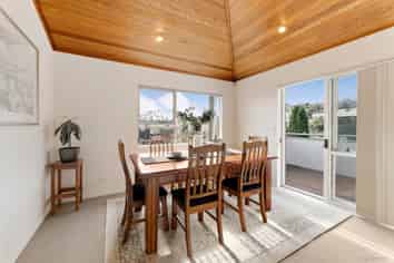 1/7 Delamare Court, Sunnynook