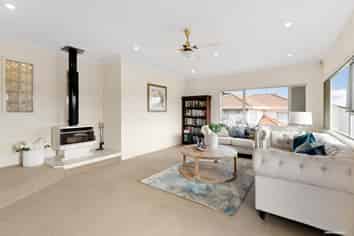 1/7 Delamare Court, Sunnynook