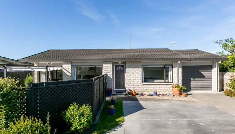 2/7 Gebbie Road, Taradale