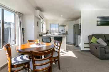 2/7 Gebbie Road, Taradale