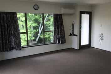 1/10 Landseer Place, Blockhouse Bay