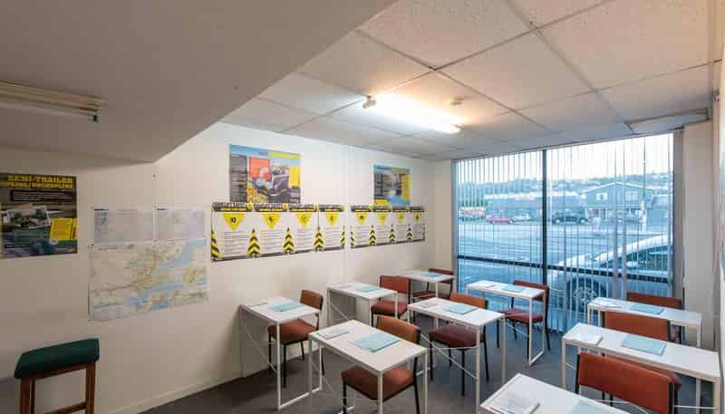 16 Roberts St, Dunedin Central