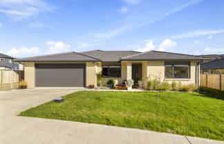 148 John Burke Drive, Aotea