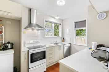 22 Alamein Road, Panmure