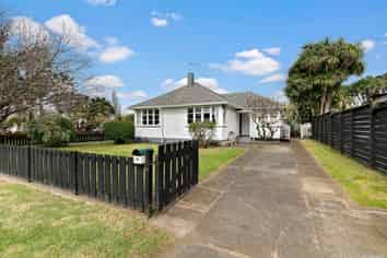 22 Alamein Road, Panmure