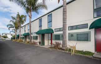 6/1 Coates Street, Hamilton East